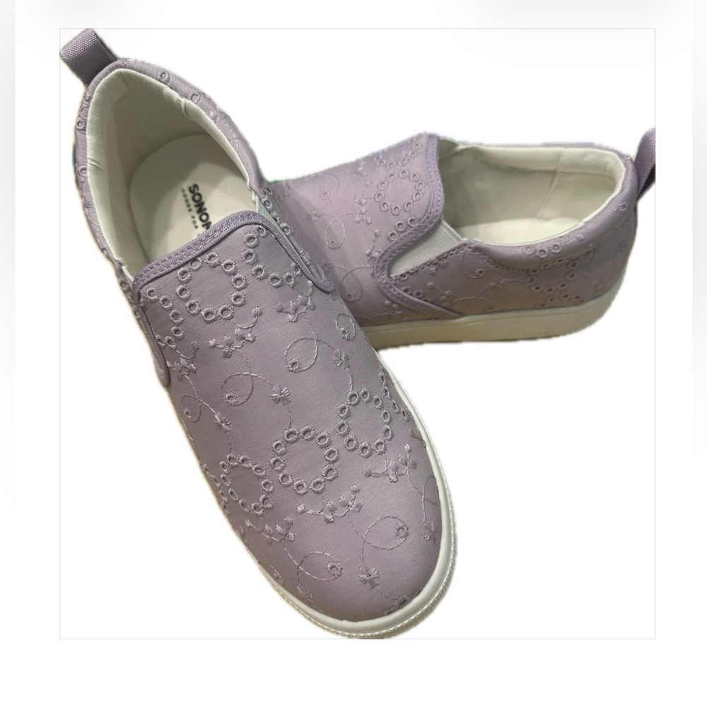 💜 Sonoma Kids Lilac Slip-On Sneakers Size 4 Big Girl NWT Embroidered